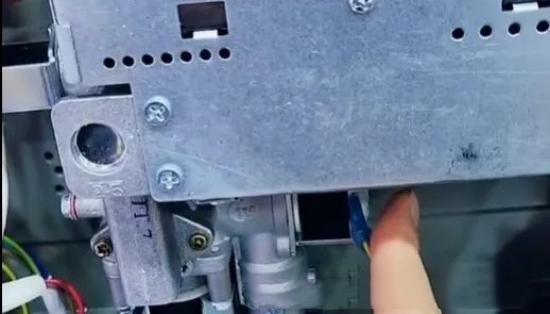 պ?z)ˮ? onmousewheel=