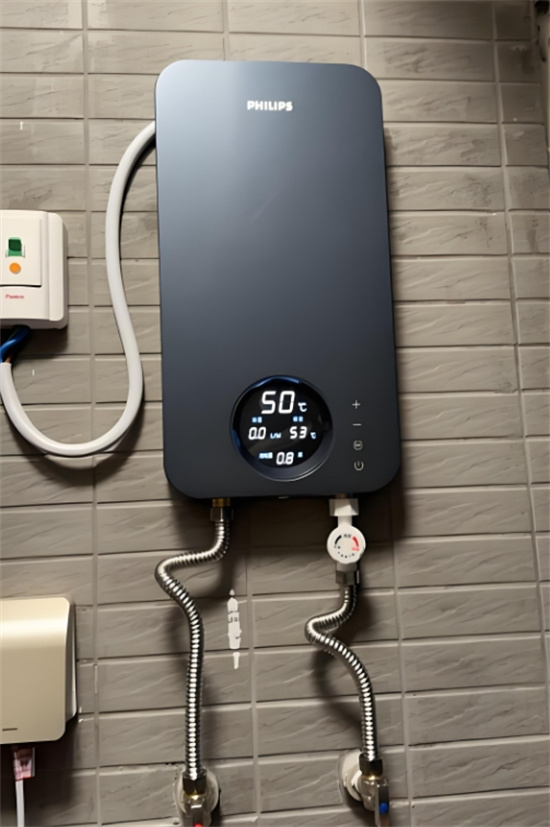 即熱式熱水器,恒定水溫,舒適每一刻